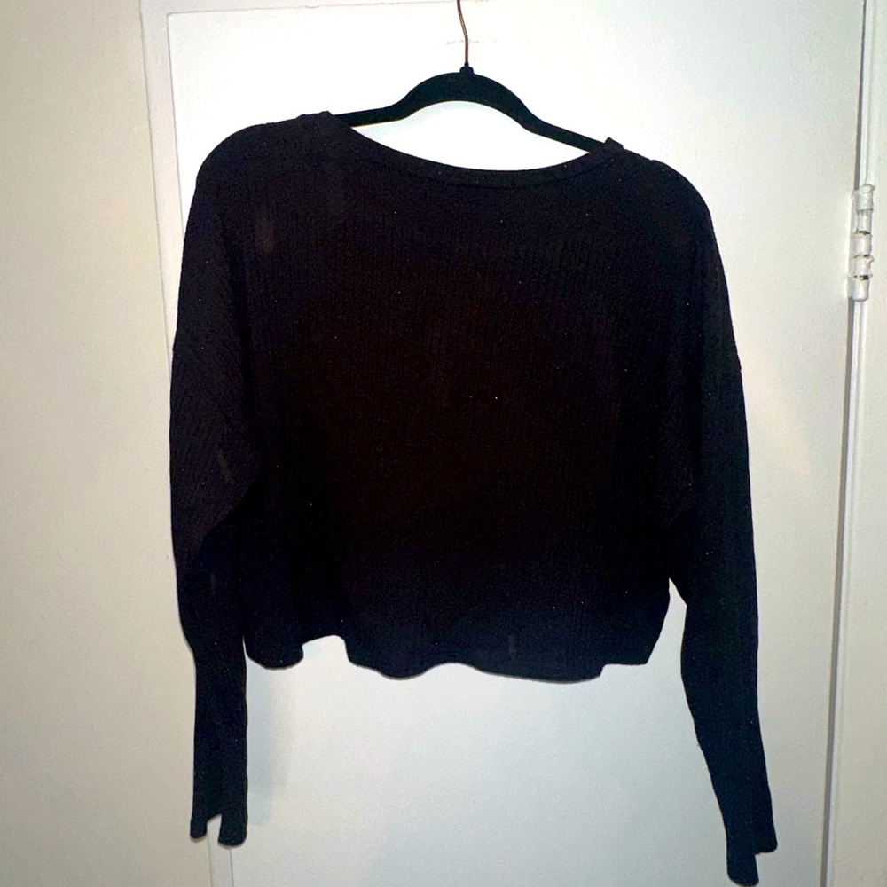 Cropped long sleeve ribbed shirt